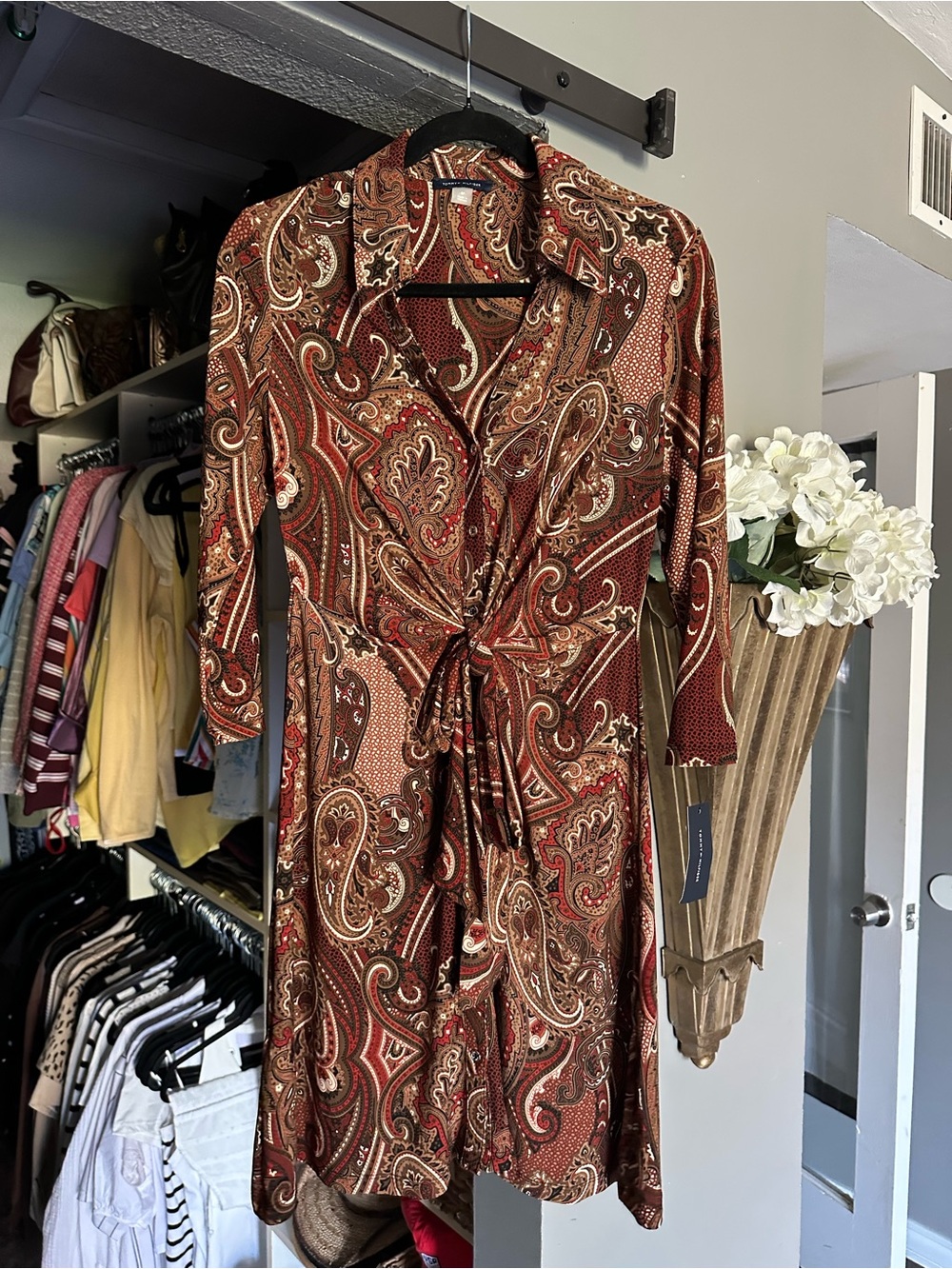 NWT Tommy Hilfiger Paisley Tie-Waist Midi Dress in Rust and Brown